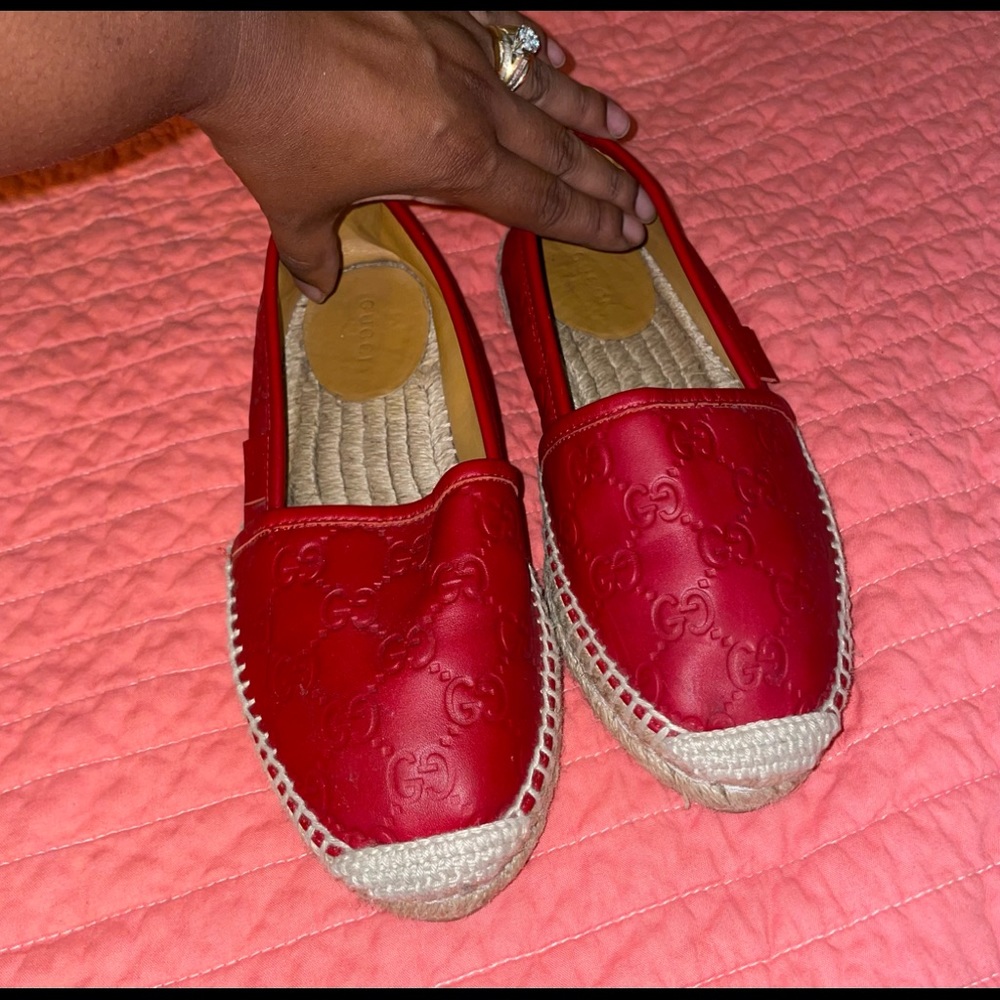 100% Authentic Gucci Red Espadrilles, like new in original box - Picture 2 of 2